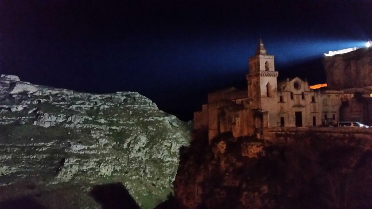Le Luminarie Sassi Vakantiehuis Matera